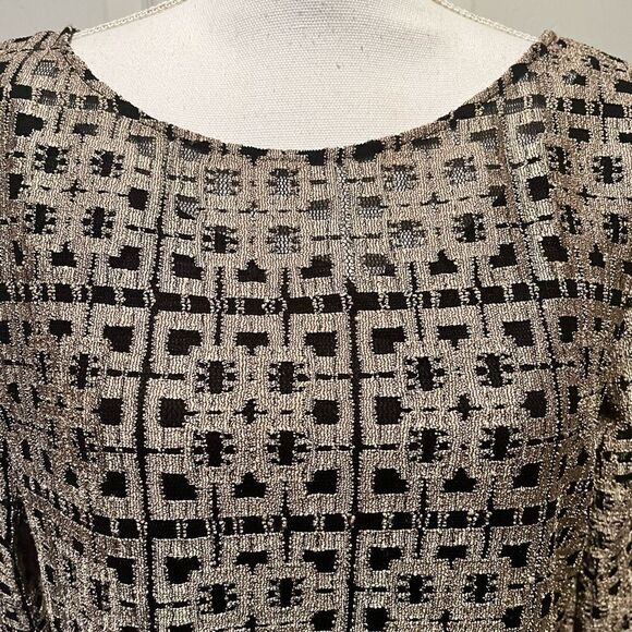 🎄Peck & Peck Cut-Out Tunic - Picture 2 of 8